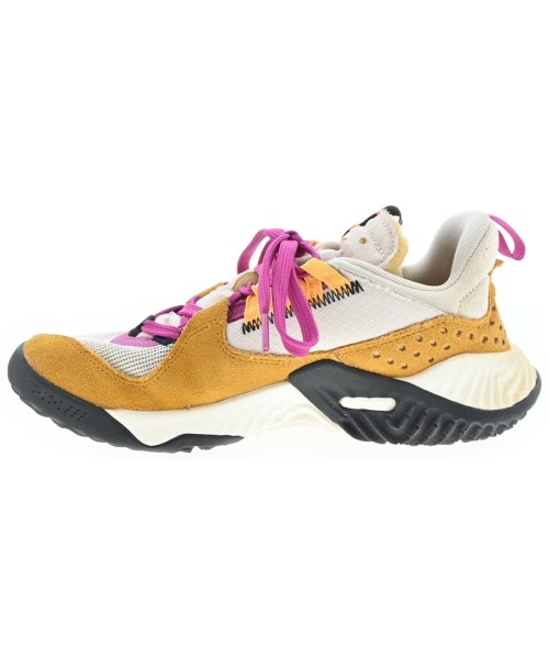 NIKE（ナイキ）スニーカー カーキ サイズ:23cm レディース/2200609881101