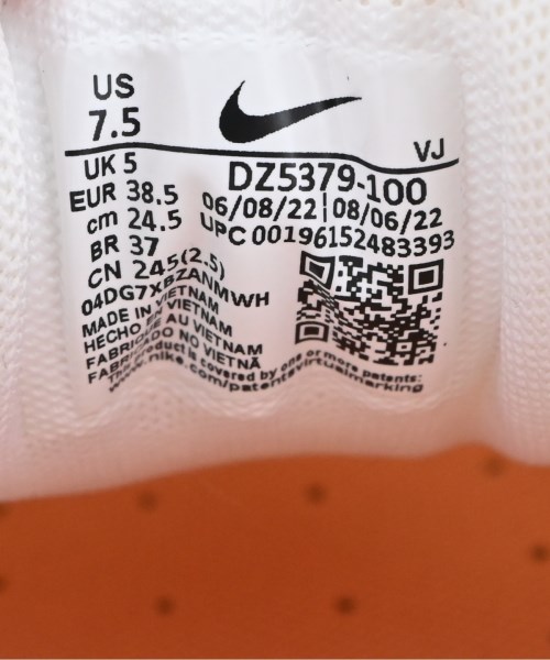 NIKE（ナイキ）スニーカー 白 サイズ:24.5cm レディース/2200616484067