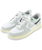 NIKE スニーカー