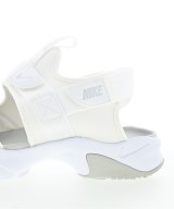 NIKE（ナイキ）サンダル 白 サイズ:25cm レディース/2200614581027