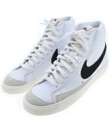 NIKE スニーカー