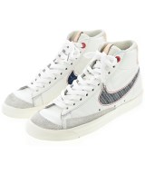 NIKE スニーカー