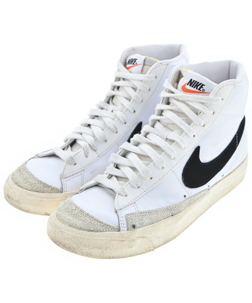NIKE スニーカー