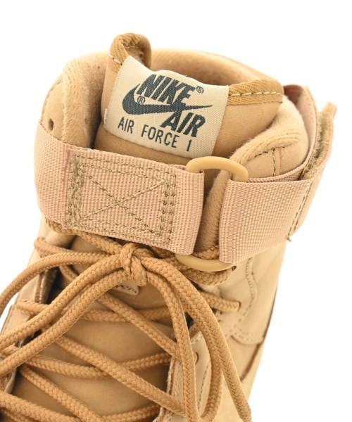 NIKE（ナイキ）スニーカー ベージュ サイズ:24cm レディース/2200618340071