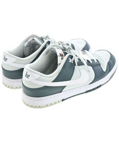 NIKE（ナイキ）スニーカー 緑 サイズ:26.5cm メンズ/2200620095020