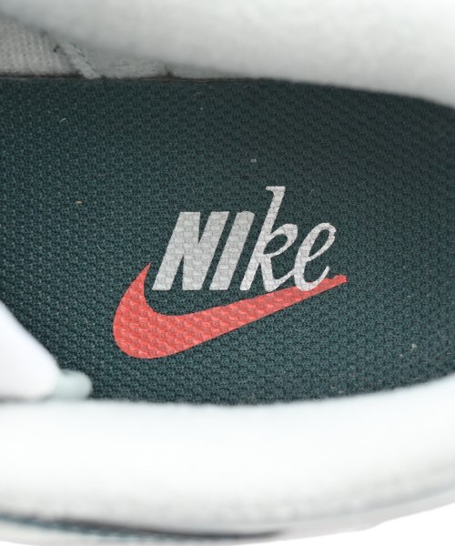 NIKE（ナイキ）スニーカー 緑 サイズ:26.5cm メンズ/2200620095020