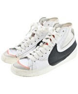 NIKE スニーカー