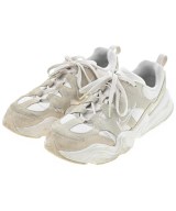 NIKE スニーカー