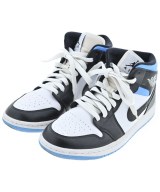 NIKE スニーカー