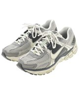 NIKE スニーカー