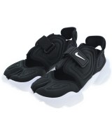 NIKE スニーカー