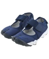 NIKE スニーカー