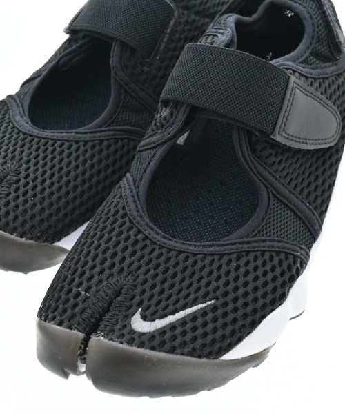 NIKE（ナイキ）スニーカー 黒 サイズ:24cm レディース/2200603400049