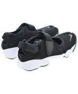 NIKE（ナイキ）スニーカー 黒 サイズ:24cm レディース/2200603400049
