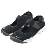 NIKE スニーカー