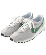 NIKE スニーカー