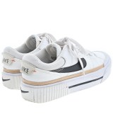 NIKE（ナイキ）スニーカー 白 サイズ:23.5cm レディース/2200608388045