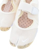 NIKE（ナイキ）スニーカー 白 サイズ:26cm レディース/2200605559028