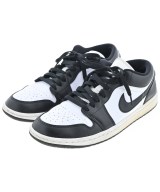 NIKE スニーカー