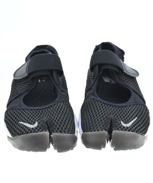 NIKE（ナイキ）スニーカー 黒 サイズ:25cm レディース/2200607552089