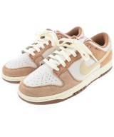 NIKE スニーカー