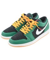 NIKE スニーカー