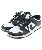 NIKE スニーカー