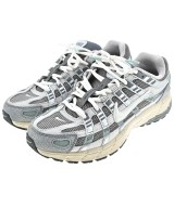 NIKE スニーカー