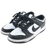 NIKE スニーカー
