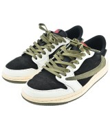 NIKE スニーカー