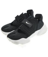 NIKE スニーカー