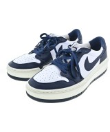 NIKE スニーカー