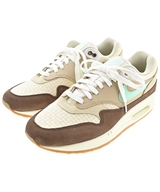 NIKE スニーカー