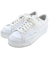 NIKE スニーカー