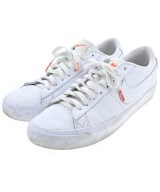 NIKE スニーカー