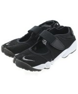 NIKE スニーカー