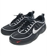 NIKE スニーカー