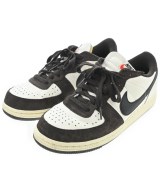 NIKE スニーカー