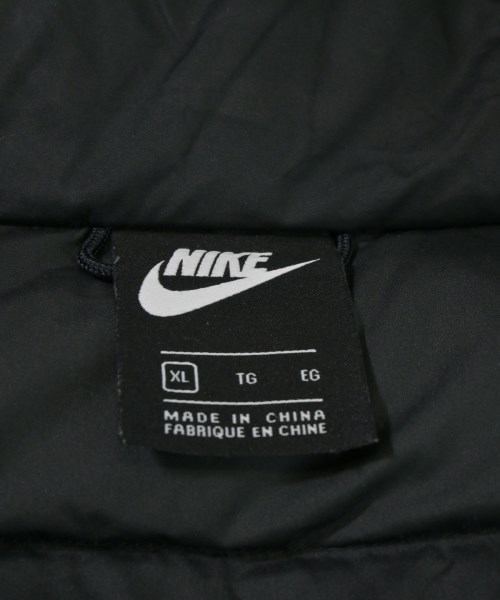 NIKE（ナイキ）ダウンジャケット/ダウンベスト 黒 サイズ:XL メンズ/2200673202024