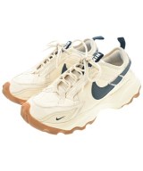 NIKE スニーカー