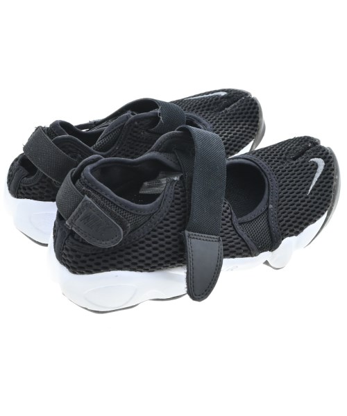 NIKE（ナイキ）スニーカー 黒 サイズ:24cm レディース/2200676740042