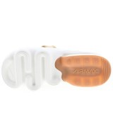 NIKE（ナイキ）サンダル ベージュ サイズ:24cm レディース/2200676201093