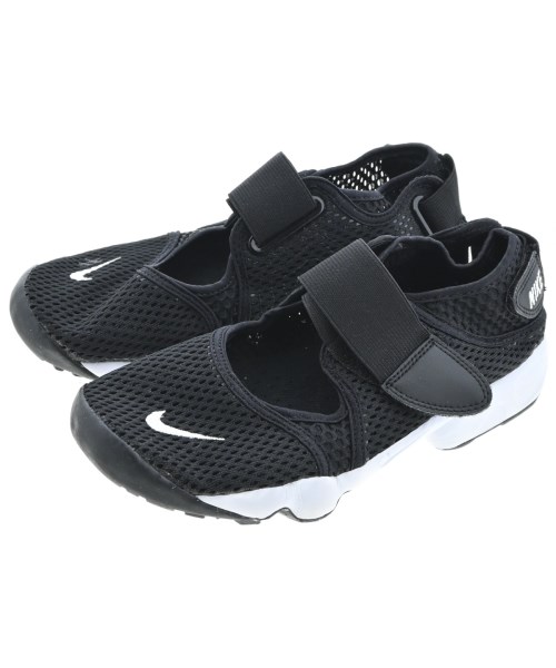 NIKE(ナイキ)スニーカー 黒 サイズ:24cm/2200676843071