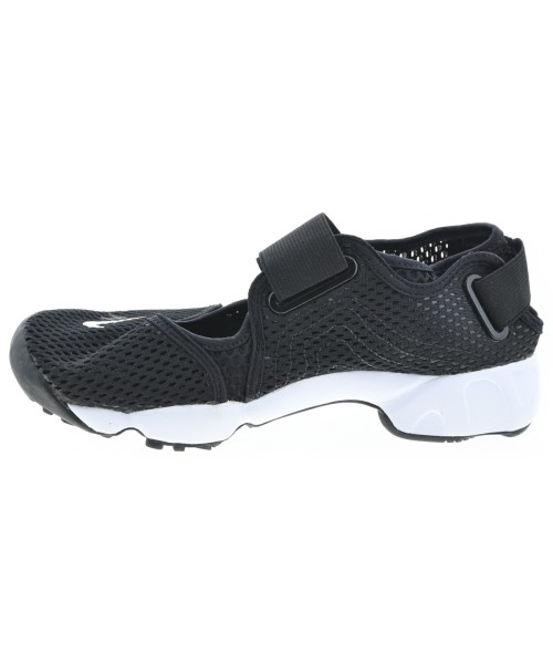 NIKE（ナイキ）スニーカー 黒 サイズ:24cm レディース/2200676843071