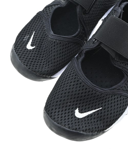 NIKE（ナイキ）スニーカー 黒 サイズ:24cm レディース/2200676843071