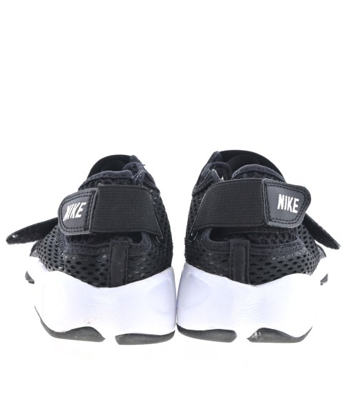 NIKE（ナイキ）スニーカー 黒 サイズ:24cm レディース/2200676843071