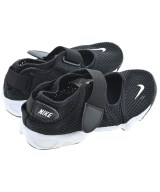 NIKE（ナイキ）スニーカー 黒 サイズ:24cm レディース/2200676843071