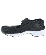 NIKE（ナイキ）スニーカー 黒 サイズ:24cm レディース/2200676843071