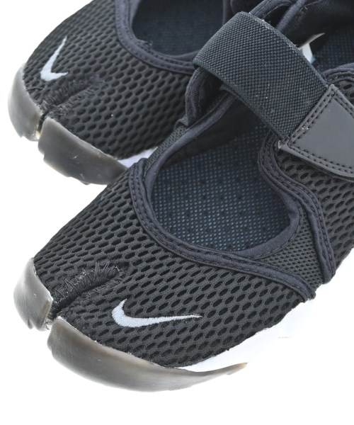 NIKE（ナイキ）スニーカー 黒 サイズ:24cm レディース/2200677045030