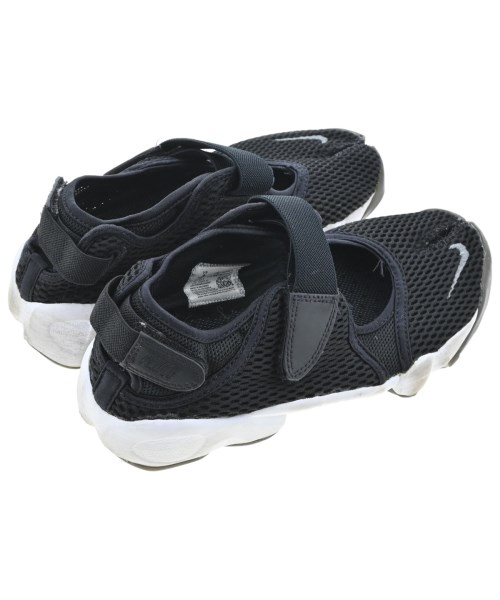 NIKE（ナイキ）スニーカー 黒 サイズ:25cm レディース/2200682060219
